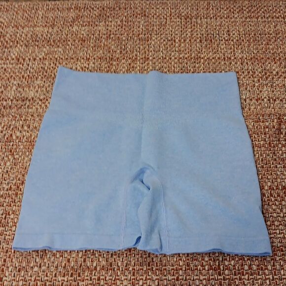 2 Piece Set Sports Bra And Shorts Medium Light Blue New Without Tags - Picture 6 of 8